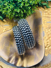 Load image into Gallery viewer, Tuft Wooden Bangles(Smaller)
