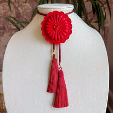 Load image into Gallery viewer, Concho Bolo Necklaces
