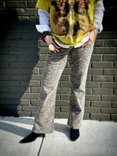 Load image into Gallery viewer, Apex Jeans
