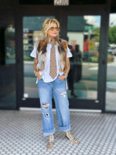 Load image into Gallery viewer, Onni Fox Fur Vest
