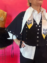 Load image into Gallery viewer, Haverty Eyelet Set
