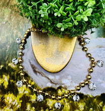 Load image into Gallery viewer, Emery Necklace in Gold
