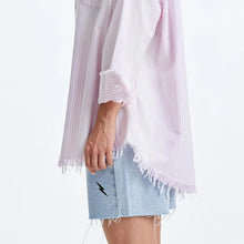 Load image into Gallery viewer, Bubbles Striped Button-Up Top
