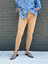 Load image into Gallery viewer, Rider Skinny Jeans
