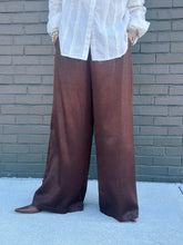 Load image into Gallery viewer, Jensen Pants
