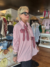 Load image into Gallery viewer, Miss Independent Button-Up Top
