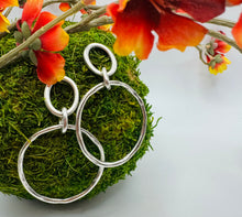 Load image into Gallery viewer, Cay Hammered Hoop Earrings
