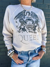 Load image into Gallery viewer, Queen Crest Pullover
