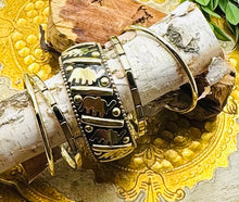 Load image into Gallery viewer, Elephant Bangle Set
