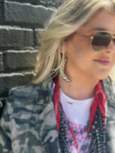 Load image into Gallery viewer, Thumbnail Moon Earrings
