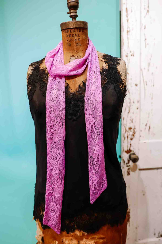 Lilac Lily Lace Twilly