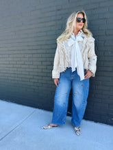Load image into Gallery viewer, Duckin' Around Jeans
