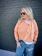 Load image into Gallery viewer, Juliep Pullover in Tangerine

