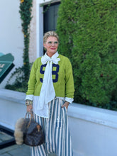 Load image into Gallery viewer, 98 Sweater

