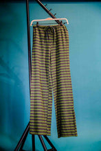 Load image into Gallery viewer, Louise Pants in Green
