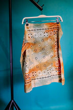 Load image into Gallery viewer, Falling Tye-Dye Rags
