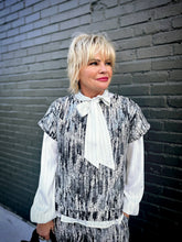 Load image into Gallery viewer, Bells Are Ringing Set
