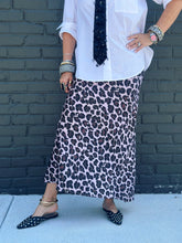 Load image into Gallery viewer, Feline Skirt
