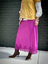 Load image into Gallery viewer, Charem Lace Skirt in Bright Grape
