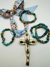 Load image into Gallery viewer, Tucson Irony Pendant for a Necklace

