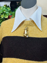 Load image into Gallery viewer, Hold My Pearls Brooch

