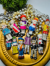 Load image into Gallery viewer, Itty Bitty Kids Necklace
