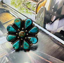 Load image into Gallery viewer, Tiny Turq Sprout Ring
