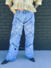 Load image into Gallery viewer, Pocket of Dreams Jeans
