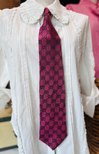 Load image into Gallery viewer, GG Tie in Fuschia
