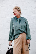 Load image into Gallery viewer, Tucker Tie Top in Hunter Green
