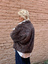 Load image into Gallery viewer, Harmony Cheetah Caplet
