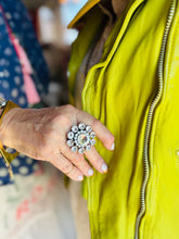 Load image into Gallery viewer, Night &amp; Day Rhinestone Ring
