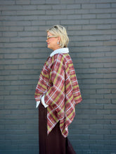 Load image into Gallery viewer, Foreseen Plaid Poncho
