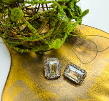 Load image into Gallery viewer, Asher Earrings

