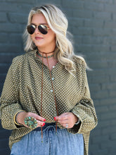 Load image into Gallery viewer, Tank Turquoise Wrap Necklace
