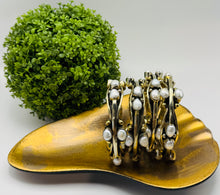 Load image into Gallery viewer, Flirty Pearl Bangle
