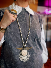 Load image into Gallery viewer, Fly with the Moon Necklace
