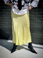Load image into Gallery viewer, Willow Skirt in Lemonade
