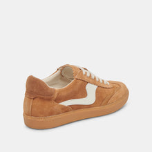 Load image into Gallery viewer, Notice Sneakers in Cognac Suede
