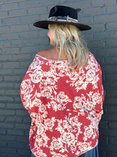 Load image into Gallery viewer, Be Free Top in Bed of Roses
