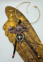 Load image into Gallery viewer, Lilac Feline Choker Necklace
