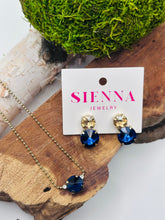 Load image into Gallery viewer, Sienna Joelle Necklace in Navy

