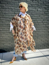 Load image into Gallery viewer, Feral Overlay Kimono
