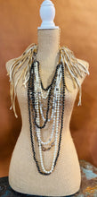 Load image into Gallery viewer, Glitzy Chic Necklace
