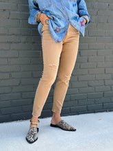 Load image into Gallery viewer, Rider Skinny Jeans
