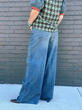 Load image into Gallery viewer, Nori Jeans
