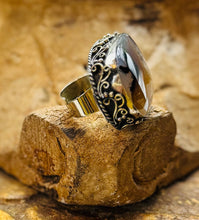 Load image into Gallery viewer, Nod Ring
