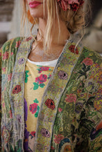 Load image into Gallery viewer, Kontessa Kimono in Passionate
