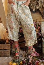 Load image into Gallery viewer, Clover Dani Blues Pants in Cottonwood
