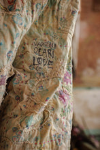Load image into Gallery viewer, Clover Dani Blues Pants in Cottonwood
